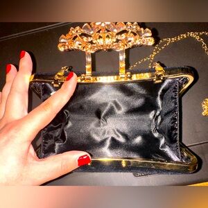 Black and gold ✨🤍stunning purse wallet embroidered